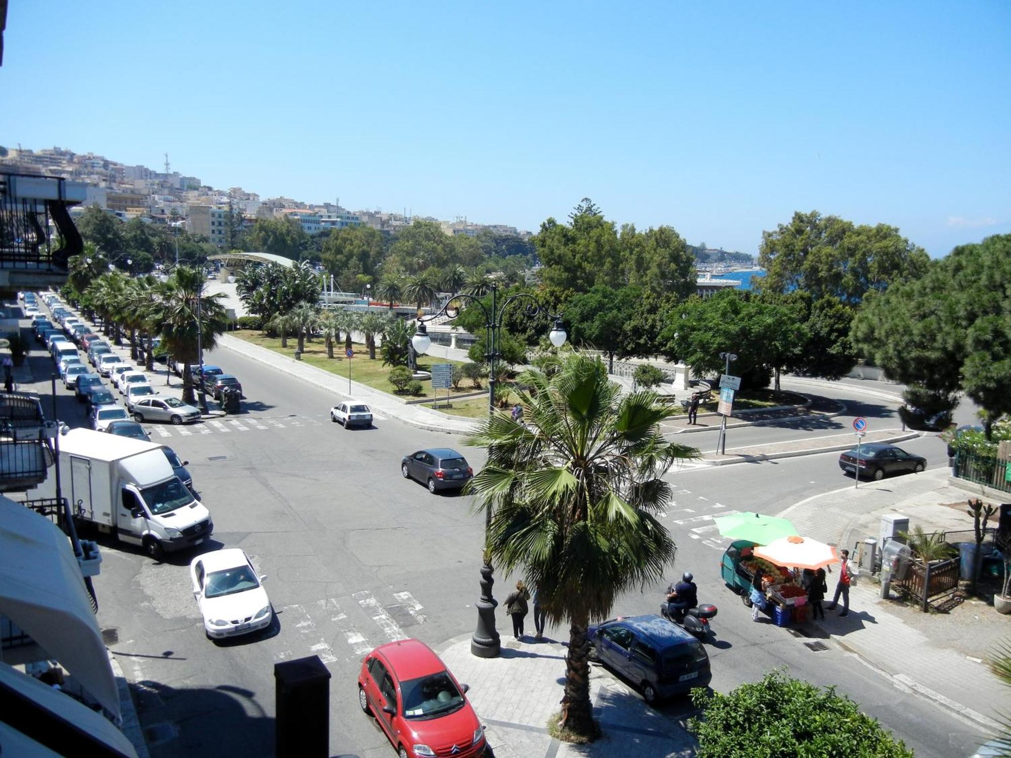 B&B La Pineta Reggio di Calabria Eksteriør billede